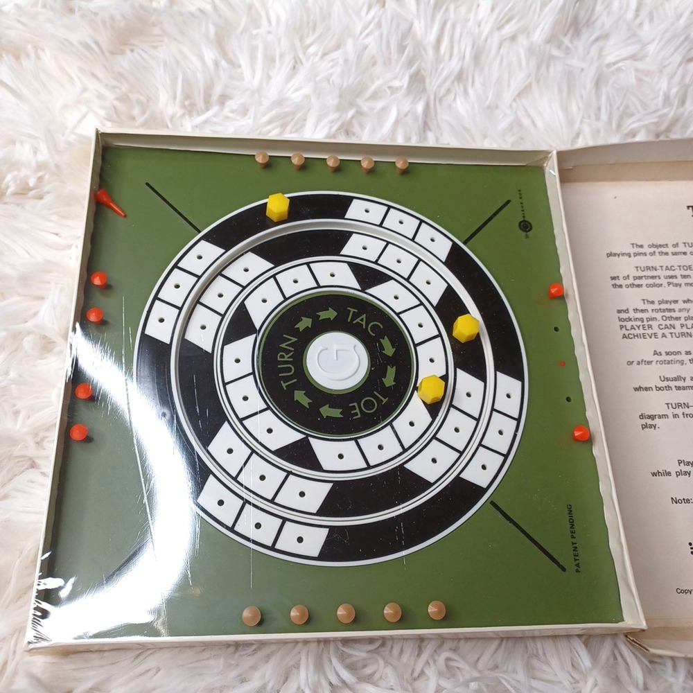 Vintage Board Game Turn Tac Toe 1969 Gamecraft Corp Multi-player Tic Tac Toe